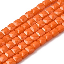 Темно-Оранжевый Непрозрачное стекло бисер нитей, квадратный, граненые, темно-оранжевый, 5.5~6x6x4~4.5 мм, отверстие : 1 мм, около 100 шт / нитка, 22.44~22.56 (57~57.3 см)