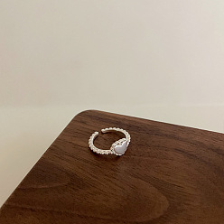 Платина Латунь регулируемые манжеты кольца, сердечные темы, платина, внутренний диаметр: 15~20 мм