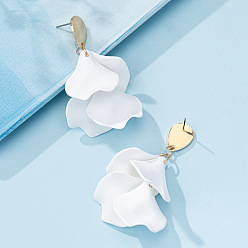 Белый Серьги-гвоздики из сплава с лепестками и кисточками, золотые, белые, 58x34 мм