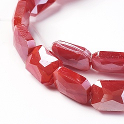 Красный Стеклянные бусины с гальваническим покрытием , гальваническое покрытие, прямоугольник граненый, красные, 13.5~14x10x6.5~7 мм, отверстие : 1.2 мм, около 22 шт / нитка, 12.2 дюйм (31 см)