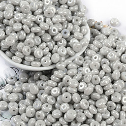 Темно-Серый Непрозрачные цвета блестящие стеклянные бусины, пончик, темно-серый, 6.5x3 мм, отверстие : 1.8 мм, Около 1363 шт / фунт