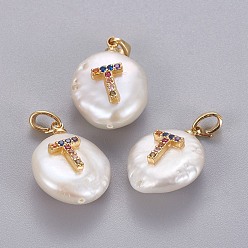 Letter T Подвески из натурального пресноводного жемчуга, с латунными микро проложить кубических выводы циркония, самородки с буквой, долговечный, золотые, красочный, letter.t, 17~27x12~16x6~12 мм, отверстие : 4x2.5 мм