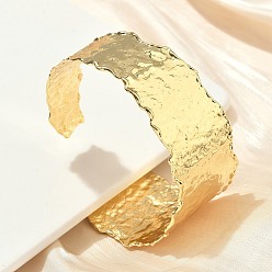 Настоящее золото 18K Латунь манжеты браслеты для женщин, долговечный, без кадмия и без свинца, текстура, реальный 18 k позолоченный, 1-1/8 дюйм (3 см), внутренний диаметр: 2-1/8 дюйм (5.4 см)