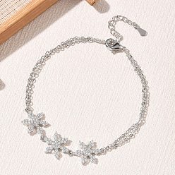 Platino Pulseras de eslabones triples con forma de flor, engastadas con micro circonitas cúbicas transparentes y latón., larga duración plateado, chapado en rack, sin plomo y el cadmio, Platino, 2 pulgada (6.50 cm)