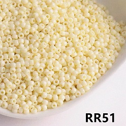 Светло-желтый Непрозрачные 11/0 стеклянные бусины, круглые, светло-желтый, 11/0, 2 мм, отверстие : 0.8 мм, Около 660 шт / 10 г