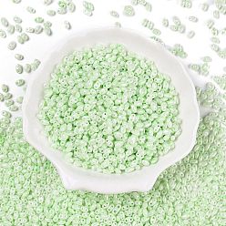 Бледно-Зеленый Непрозрачные цвета блестящие стеклянные бусины, окрашенные, 2-луночное, овальные, бледно-зеленый, 5~6x2.5~3.5x3 мм, отверстие : 0.7~0.9 мм, Около 7500 шт / фунт