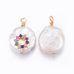 Разноцветный Подвески из натурального пресноводного жемчуга, с латунной кубической фурнитурой, самородки с цветком, золотые, красочный, 17~26x11~16x5~11 мм, отверстие : 1.6~2 мм