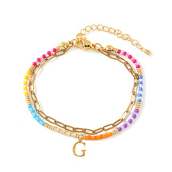 Letter G 304 Браслеты из нержавеющей стали с подвесками в виде букв, двухслойные, Эластичные браслеты из смоляных бусин для женщин, золотые, Буква G, 6.50 дюйм (16.5 см) ~ 6.69 дюйм (17 см)