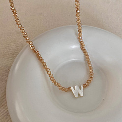 Letter W Подвеска с инициалом из натуральной ракушки, ожерелья с подвеской из стеклянных бусин, с латунными концевыми цепями, золотые, темно-золотистые, Буква W, 13.98 дюйм (35.5 см)