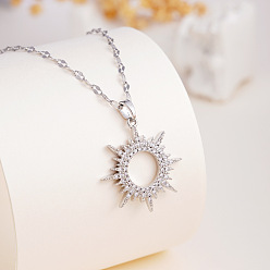 Нержавеющая Сталь Цвет 304 Подвеска-солнце из нержавеющей стали с микропаве из прозрачного кубического циркония для женщин, цвет нержавеющей стали, цвет нержавеющей стали, 15.75 дюйм (40 см), Кулон : 23.8 мм