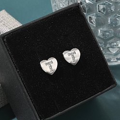 Letter T Серьги-пусеты из латуни с микропаве и прозрачным фианитом, сердце, Письмо T, 8.5x9.5 мм