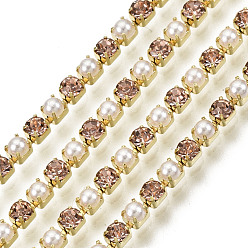Светло-Персиковый Цепочки из стразов, латунь , с абс пластмассовой имитационной жемчужиной, Цепочки со стразами в форме чашки , класс А, сырой (без покрытия), светлый персик, 2x2 мм, 4000 шт. Горный хрусталь / связка, около 32.8 футов (10 м) / пучок