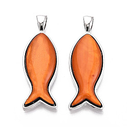 Темно-Оранжевый Подвески из сплава и окрашенных натуральных раковин морского ушка, рыбы прелести, платина, темно-оранжевый, 42.5~43x14.5~15x4.5~5 мм, отверстие : 6x3.5 мм