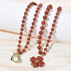 Piedra Roja Collares redondos con colgante de trébol de jaspe rojo natural para el Día de San Patricio, con cuentas y cierres de corazón., dorado, 30.51~31.69 pulgada (77.5~80.5 cm)