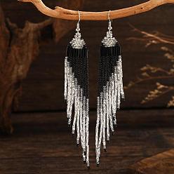 Черный Серьги-кисточки из стеклянного бисера ручной работы в стиле бохо, слева и справа, платина, чёрные, 130x20 мм
