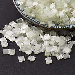 (TL2591) Шелковый Бледно-желтый Миюки тила бусины, японский бисер, 2-луночное, (тл 2591) шелк бледно-светло-желтый, 5x5x1.9 мм, Отверстие : 0.8 мм , около 590 шт / 50 г