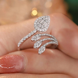 Серебро Открытые кольца-манжеты из латуни с микропаве из прозрачных кубических цирконий для женщин, слеза, серебряные, размер США 7 (17.3 мм)