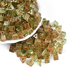 Желто-Зеленый Прозрачные стеклянные бусины пикассо, треугольные, желто-зеленый, 7.5x7.5~8.5x6~6.5 мм, отверстие : 1.4~1.6 мм, Около 775 шт / фунт