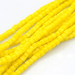 Желтый Непрозрачные твердые Color Crystal стеклянный куб бисер пряди, граненые, желтые, 3x3x3 мм, отверстие : 1 мм, около 98 шт / нитка, 13.8 дюйм