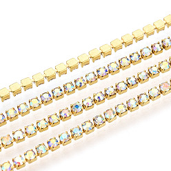 Хрусталь AB Цепочки из стразов, латунь , горный хрусталь чашка цепи, с катушкой, серебряный цвет гальваническим, хрусталь AB, 2 мм, около 32.81 футов (10 м) / рулон