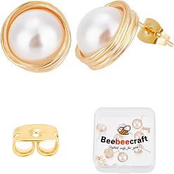 Настоящее золото 18K 10 шт. латунные серьги-гвоздики, с имитацией жемчуга из АБС-пластика и вертикальными петлями, полукруглый, с фрикционными гайками 10шт., реальный 18 k позолоченный, 12.5x12 мм, отверстие : 0.8 мм, штифты : 0.8 мм