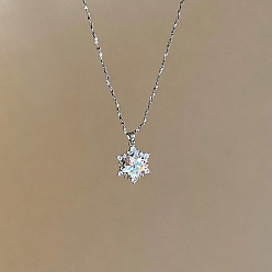 Cristal Collares con colgante de copo de nieve de aleación con diamantes de imitación para Navidad para mujer, Platino, cristal, 15.75 pulgada (40 cm)