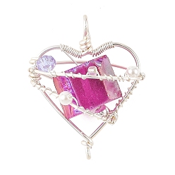 Rosa Caliente Colgantes envueltos en alambre de cobre de cuarzo natural galvanizado, Colgantes en forma de corazón con cuentas de cristal austriaco de imitación, el color plateado de plata, color de rosa caliente, 33x26x14 mm, agujero: 3.5 mm