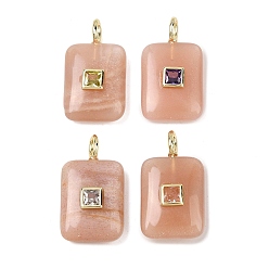 Peach Moonstone Подвески из натурального персикового лунного камня, прямоугольные подвески с золотистой латунной микропаве из кубических цирконий случайных цветов, 26.5x15~15.5x6.5 мм, отверстие : 5x2.5 мм