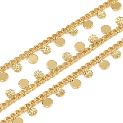 Настоящее золото 18K Латунь бордюр цепи, с цветком и плоским круглым шармом, долговечный, стойки покрытие, без кадмия и без свинца, пайки, с катушкой, реальный 18 k позолоченный, 3x2.5x1 мм, очарование: 3.5~4x3.5~4x0.5~1 мм