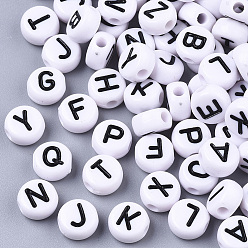 Letter A~Z Белые непрозрачные акриловые бусины, горизонтальное отверстие, плоские круглые с буквы, чёрные, буквы, 7x4 мм, отверстие : 1.8 мм