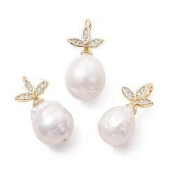 Настоящее золото 18K Подвески из натурального барочного жемчуга кеши, Овальные подвески с латунными микропаве из прозрачных кубических цирконий в виде листочков, белые, реальный 18 k позолоченный, 22~24x10~11.5 мм, отверстие : 5x3 мм