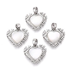 Платина Натуральный белый оболочки подвески, подвески в форме сердца с латунной оправой, платина, 16.5x18x3~3.5 мм, отверстие : 4.5x2.5 мм
