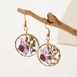 Орхидея Серьги-подвески из сплава эпоксидной смолы с засушенными цветами, с стальными шпильками, плоско-круглые, золотые, сиреневые, 41x21 мм