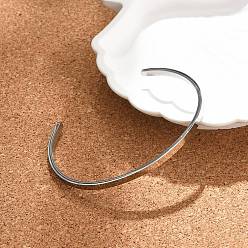Нержавеющая Сталь Цвет Устойчивые к потускнению 304 браслеты-манжеты из нержавеющей стали, минималистичные простые открытые браслеты, цвет нержавеющей стали, внутренний диаметр: 2-1/2x2 дюйм (6.1~6.5x5.1 см)