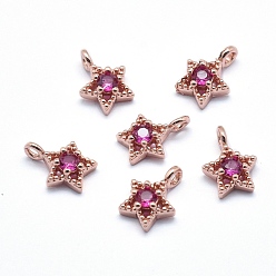 Розовый Позолоченный Латунь прелести, с кубического циркония, без кадмия, без никеля и без свинца, звезда, фуксиново-красные, Настоящее розовое золото покрыто, 11x7.5x4 мм, отверстие : 2 мм