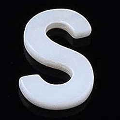 Letter S Естественных пресноводных стеклянные бусы, цвет морской раковины, Начальная буква, Письмо с, 9.5x7.5x2 мм, отверстие : 0.8 мм