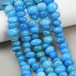 Cielo Azul Oscuro Teñidos naturales blancas perlas de jade hebras, pepitas, piedra caída, cielo azul profundo, 9~15x9~15x5~9 mm, agujero: 0.8 mm, sobre 49 unidades / cadena, 15.35'' (39 cm)