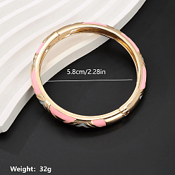 Pink Латунные эмалевые браслеты для женщин, треугольные, реальный 18 k позолоченный, розовые, внутренний диаметр: 2-1/4 дюйм (5.8 см)