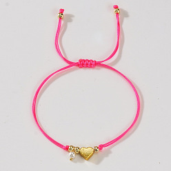 Темно-Розовый Браслеты с подвесками из искусственного жемчуга, Регулируемые латунные браслеты из плетеных бусин для женщин, сердце, с волоконным шнуром, темно-розовыми, 11.02 дюйм (28 см)