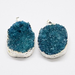 Темный Голубой Гальванические натуральный & окрашенная druzy агата подвески, с посеребренные фурнитурой латуни, темные голубые, 39~75x25~50x10~20 мм, отверстие : 8x5 мм