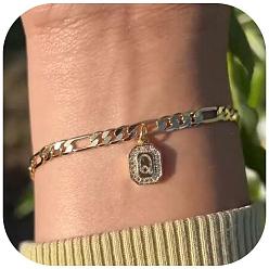 Letter Q 304 браслеты с подвесками из нержавеющей стали и кристаллами горного хрусталя, браслеты-цепочки Фигаро для женщин, прямоугольник с буквой, золотые, Буква Q, 6-3/4 дюйм (17 см)