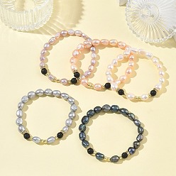 (52) Непрозрачная лаванда Эластичные браслеты для женщин из натурального культивированного пресноводного жемчуга и бусин из вулканической породы., картофель, разноцветные, бусины : 8~9x9~10 мм, внутренний диаметр: 2.13 дюйм (5.4 см)