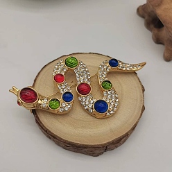 Разноцветный Булавки со стразами, булавки для лацканов одежды из сплава, змея, со смолевыми бусинами, красочный, 89x46 мм