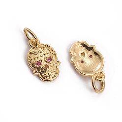 Темно-Розовый Позолоченные латунные подвески из микропаве из циркония, с прыжковых колец, Сахарный череп, темно-розовыми, 12.5x7.5x1.5 мм, отверстие : 3.5 мм