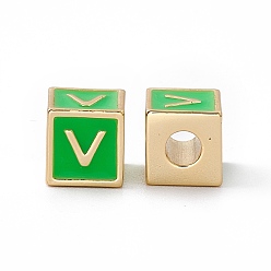 Letter V Стойки покрытие латунь эмаль бисер, без кадмия, без никеля и без свинца, реальный 18 k позолоченный, куб с письмом, зеленый лайм, letter.v, 6x6x6 мм, отверстие : 2.5 мм