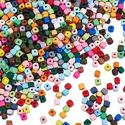 Color mezclado Cuentas de madera pintadas en aerosol, plaza, color mezclado, 6x6x6 mm, agujero: 1.6~2 mm, 1500 pcs