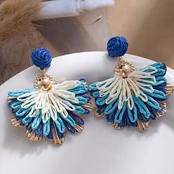 Светло-Голубой Богемные серьги-гвоздики из рафии, цветок, золотые, Небесно-голубой, 64x55 мм