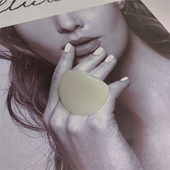 Бежевый Овальные кольца из смолы для женщин, бежевые, внутренний диаметр: 17 мм