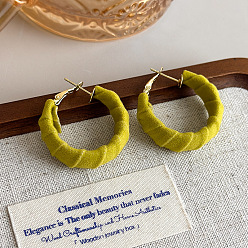 Желтый Серьги-кольца из бархатного сплава в форме буквы С, с результатами железной серьги, золотые, желтые, 30x10 мм
