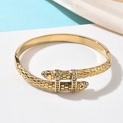 Настоящее золото 18K 304 Шарнирные браслеты из нержавеющей стали со стразами для женщин, змея, ионное покрытие (ip), долговечный, реальный 18 k позолоченный, внутренний диаметр: 2.03x2.32 дюйм (5.15x5.9 см)